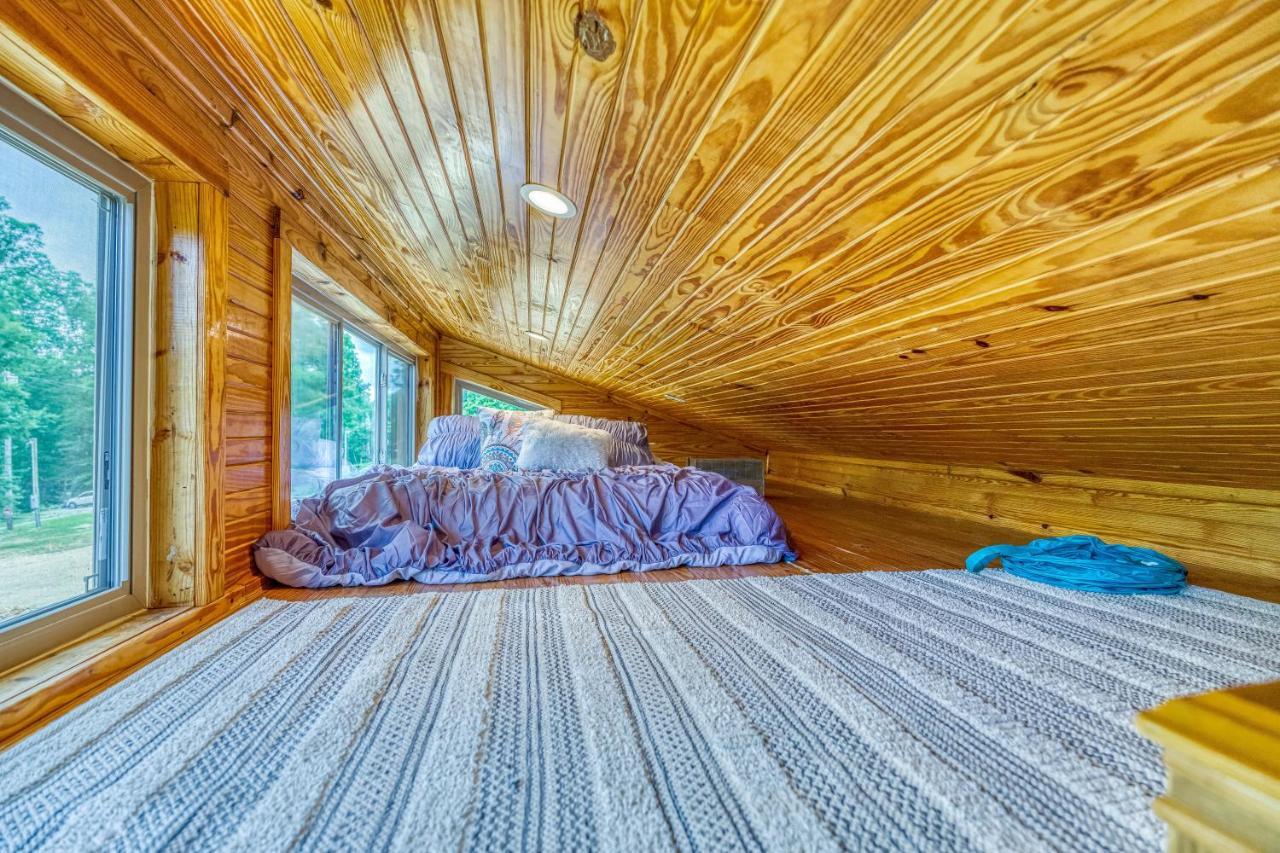 The Gemini-A Dreamy, Waterfront Tiny Cabin Rogersville Extérieur photo