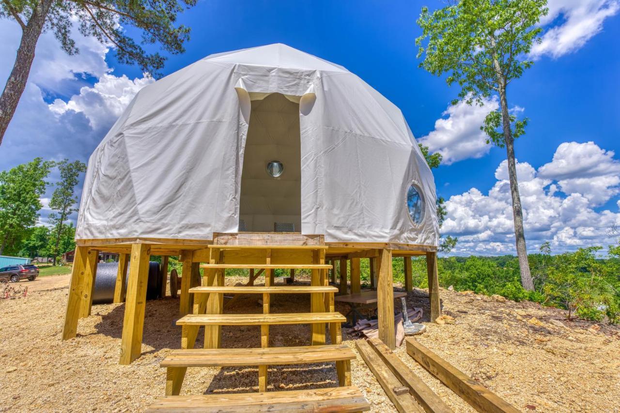 The Gemini-A Dreamy, Waterfront Tiny Cabin Rogersville Extérieur photo