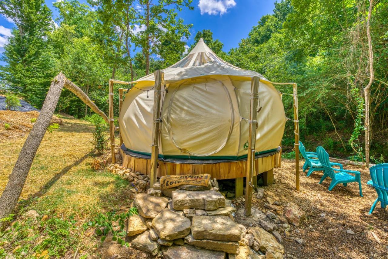 The Gemini-A Dreamy, Waterfront Tiny Cabin Rogersville Extérieur photo
