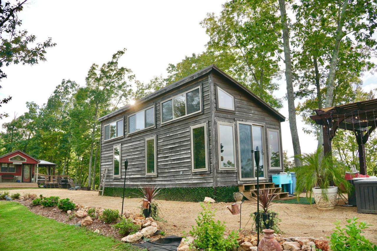 The Gemini-A Dreamy, Waterfront Tiny Cabin Rogersville Extérieur photo